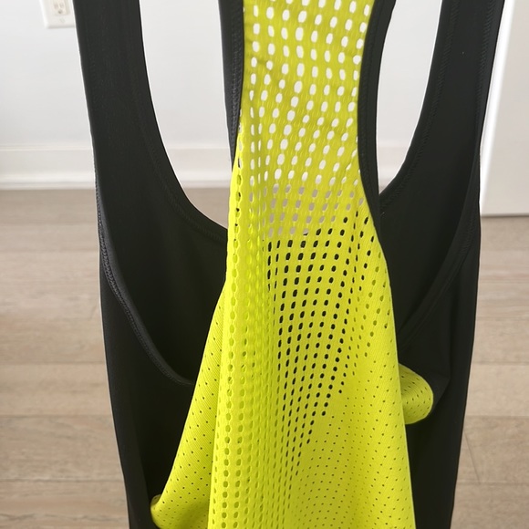 Nike dri fit tank - Picture 3 of 5